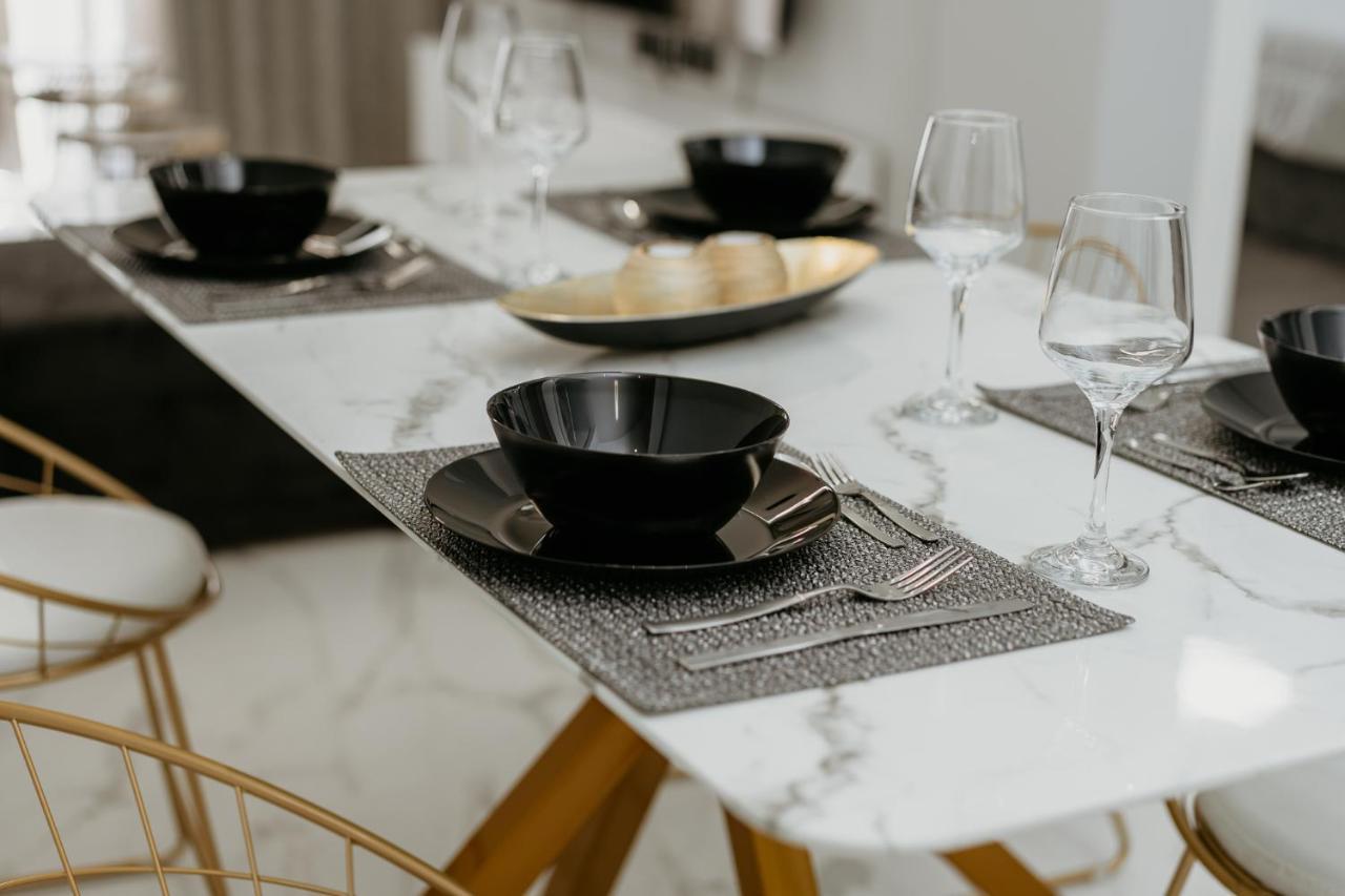 Db Premium Stay Apartments #Two Bedroom Thessaloníki Ngoại thất bức ảnh